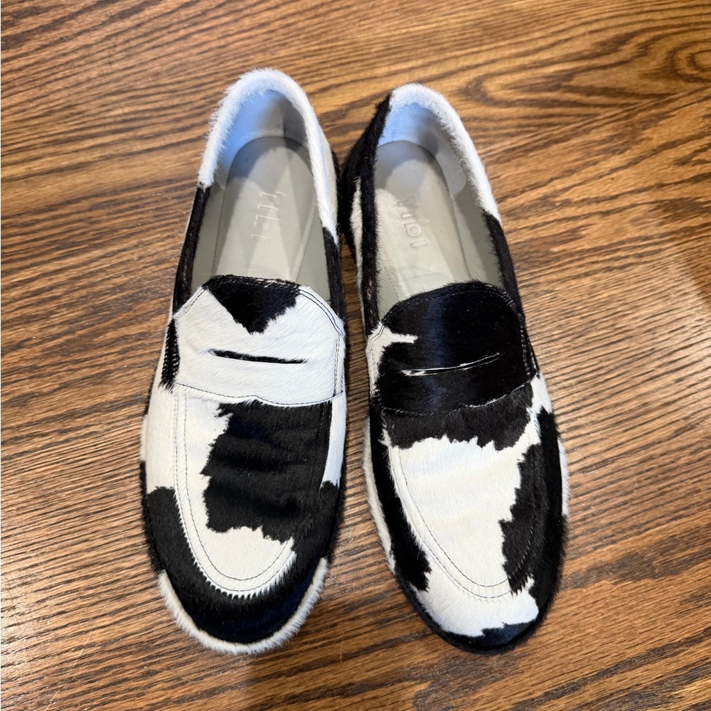 Tibi Herbert Loafers in Cow Print, size 40 NWOT